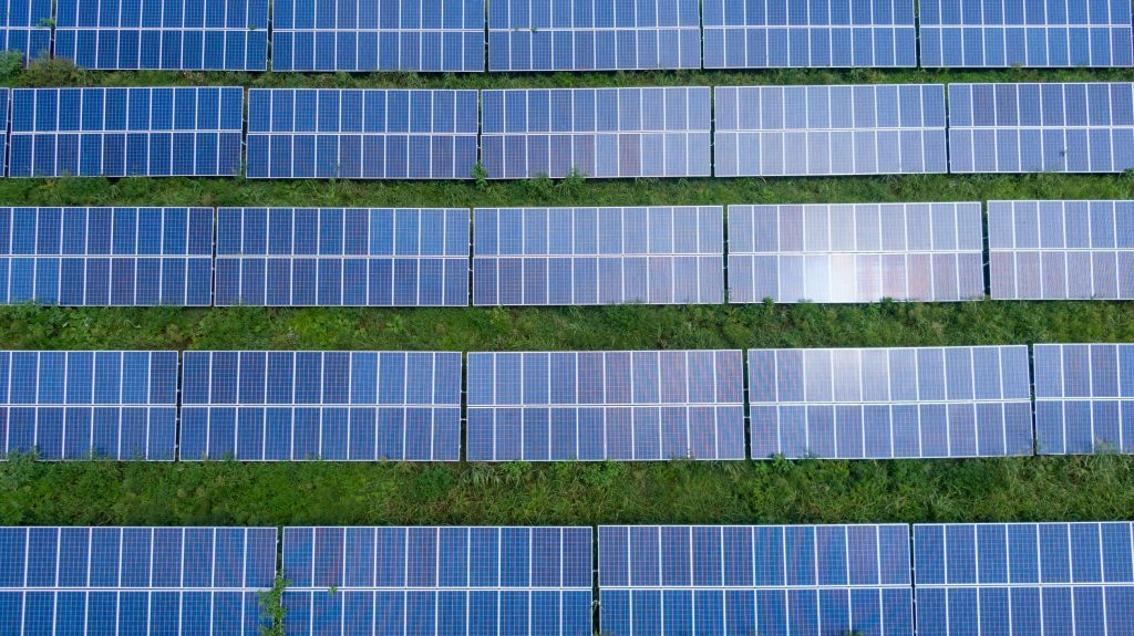 Renta de paneles solares para negocio 